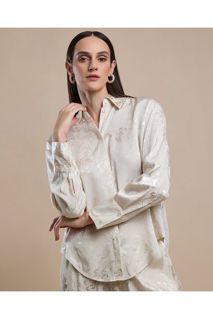 Self Design Shirt with Classic Collar and Long Sleeves