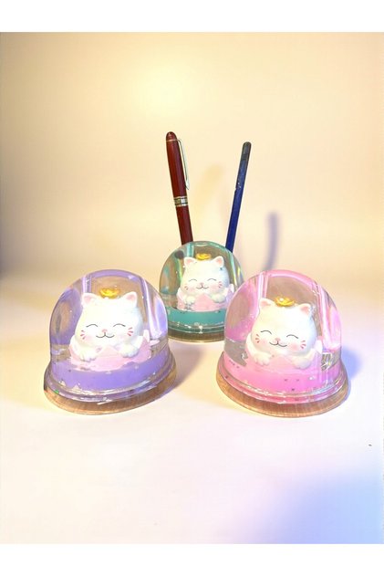 Lucky Fortune Cat (Maneki-Neko) Water Pen Holder – Mini Snow Globe Effect Desk Decor (8 cm)