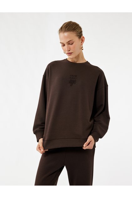 Long Sleeve Crew Neck Embroidered Oversize Sweatshirt