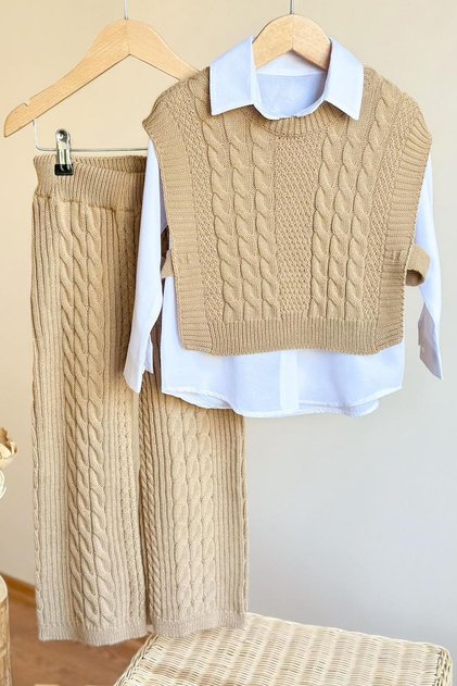My Little One's 3-Piece Knitwear Set with Spiral Line Detail on the Shirt and Tie - Camel