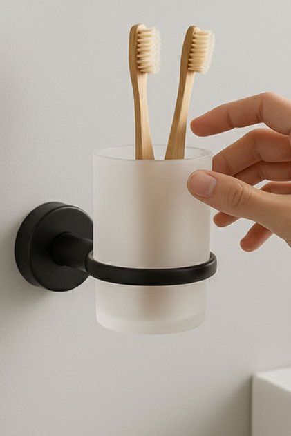 Diş Fırçalık Plastik Hazneli Banyo Wc Duvara Monte Vidalı Dübel Dahil Siyah Tekli Aksesuar