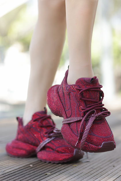 PRN 131-3 Stone-Embellished Lace-Up Sneakers