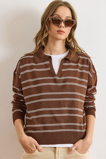 Women's Coffee White Polo Neck Thin Striped Thin Knitwear Sweater Kzk-19001033