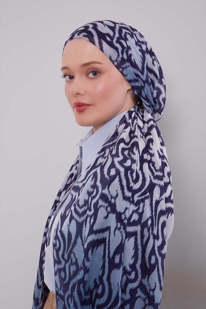 Dark Navy Blue Color Gradient Vivian Shawl