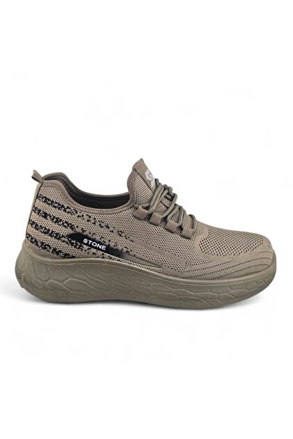 Lightweight Knitted Sneakers