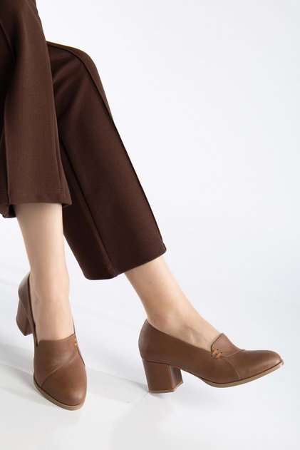 Women's genuine leather piping heeled shoes - walnut