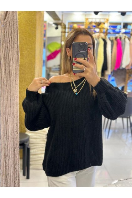 Knit sweater