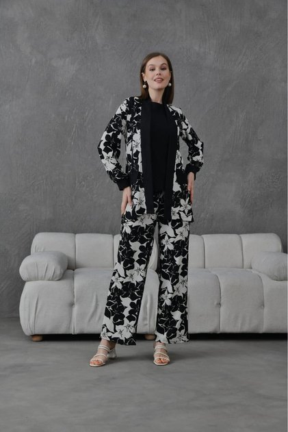 Women's Crepe Fabric Floral Detailed 3 Piece Set - Stylish Set - Women's Clothing