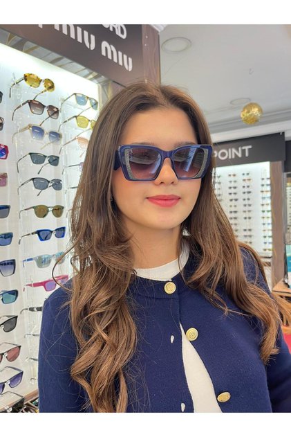 8372 C30 51 Women's Sunglasses