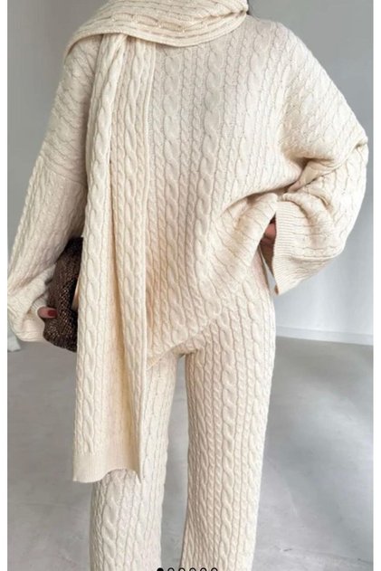 Women's Scarf Detailed Oversized Knitwear Set – Stylish and Comfortable Design for the Winter Season