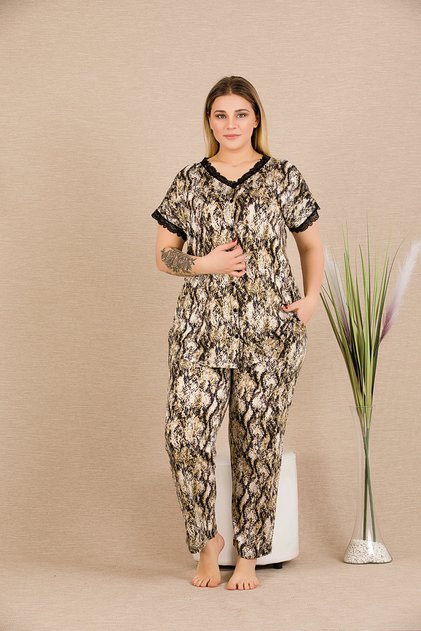 Plus Size Snake Skin Pattern Buttoned Short Sleeve Pajama Set