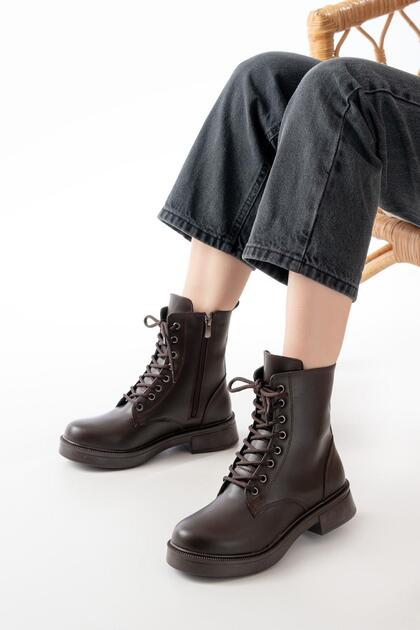 02-356 Brown Flat Heeled Lace up Zippered Daily Women's Boots