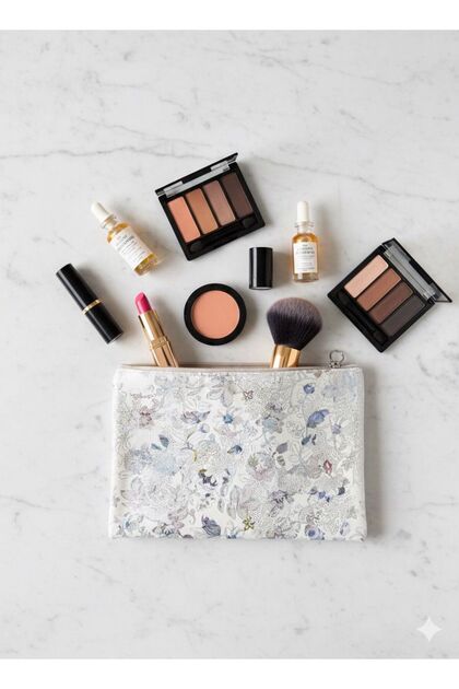 Zippered Single Compartment Makeup Bag