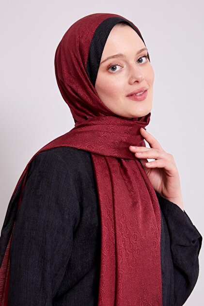 شال بنمط حلقة ك.بوردو مع نقش مونوغرام