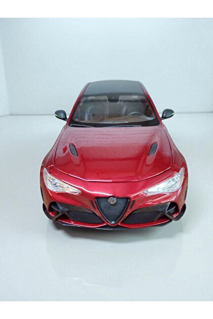 Burago Collectible Alfa Romeo Giulia Gta 1:18 Scale Die Cast Red