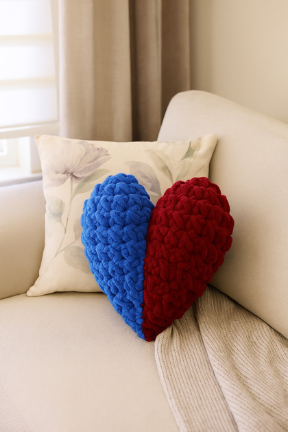 Romantic Heart Pillow - Valentine's Day Trabzon Heart Pillow - Modern for Gift and Decoration