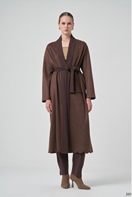 Nuss 6029 Zımba Detaylı Geniş Yaka Önü Açık Kuşaklı Nubuk Kap