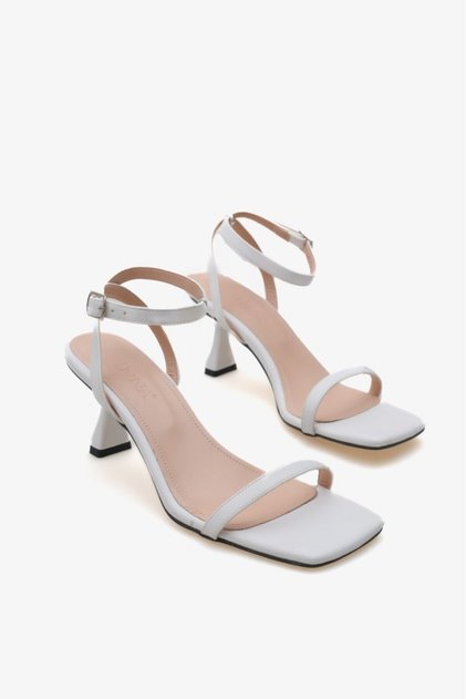 Neka Inna Women's Evening Dress Shoes