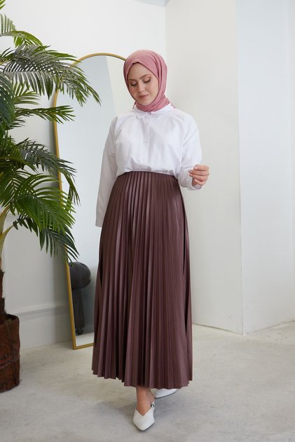Women's Pleated Hijab Skirt - Dark Brown