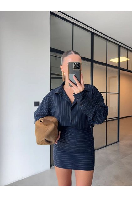 çizgili uzun manşet kol bol gömlek drapeli mini tasarım etek business tok kumaş takım