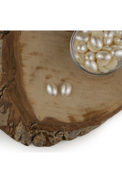 Off-White Oval Half Pearl 16 mm 100 Grams