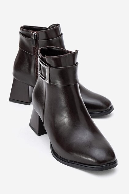 Simple Square Buckle Blunt Toe Heeled Boots Brown Leather