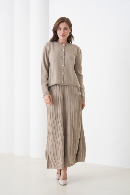 Women's Pleated Skirt Sweater Buttoned Suitable for Hijab Knitted Sweater Skirt Jacket Set