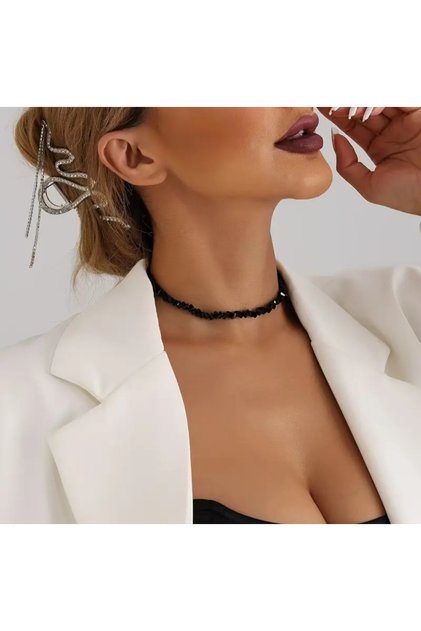 Kristal taşlı choker kolye hem ofiss hem gece hem günlük kulanıma uygundur gümüş klips