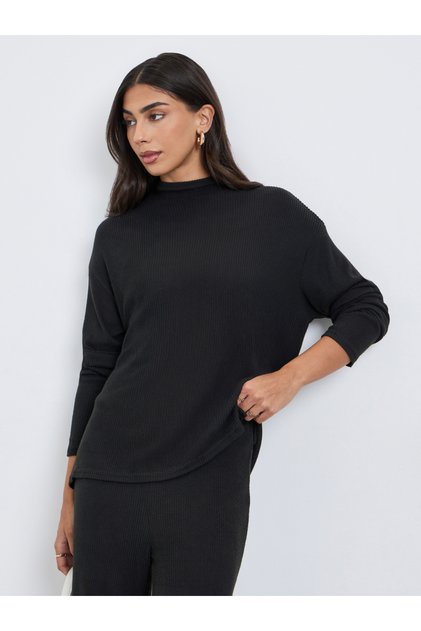Black Ribbed Dropped Shoulder Knit Top with Slit