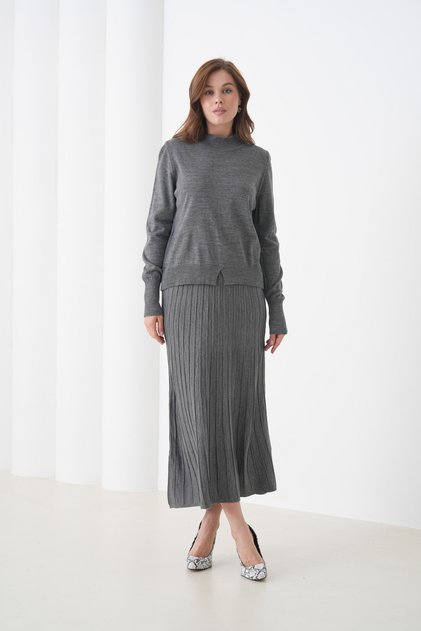 Women's Pleated Skirt Sweater V Design Suitable for Hijab Knitted Sweater Skirt Set