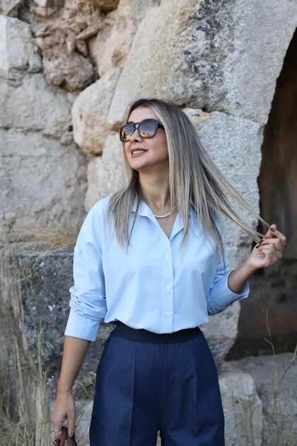 Baby blue loose cut cotton shirt