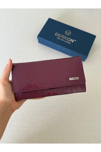 Crocodile Patterned Genuine Leather Women's Wallet with Plenty of Eyelets Purple