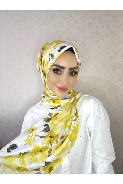 Dp23 Patterned Pera Ready-To-Wear Shawl with Snap Fasteners from the Chin Gold