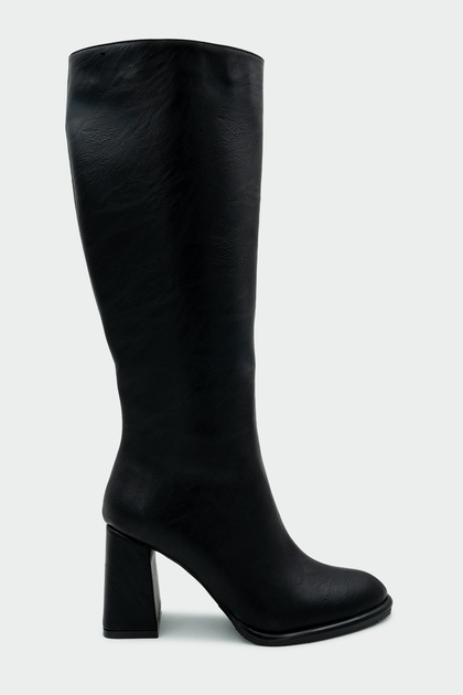 Janga Black Leather Round Toe Zippered Boots