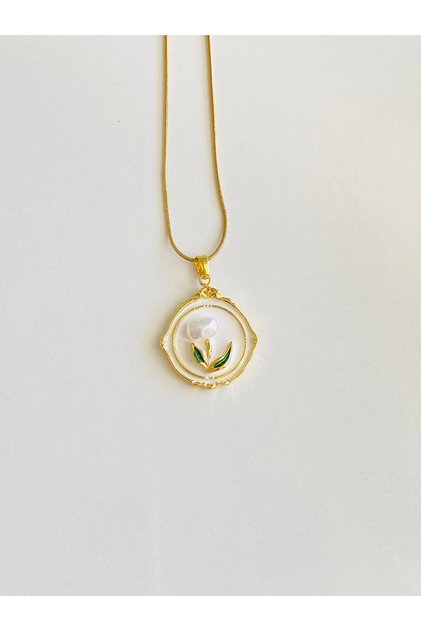 Steel Necklace with White Mineral Pearl Tulip Figure Designed Round Necklace