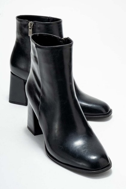Black Stylish Plain Patterned Heeled Women's Boots