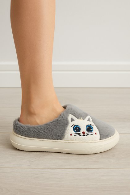 Women's Plush Cat Figured Lightweight Non-Slip Eva Sole Winter Slippers