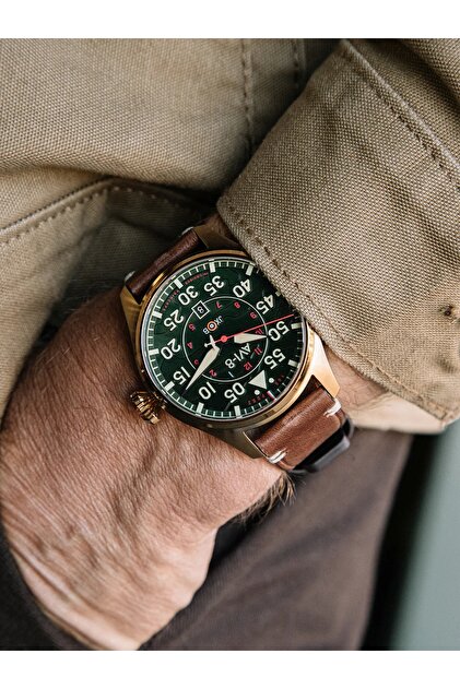 AVI 8 AVI-8 HAWKER HURRICANE CLOWES AV-4097-04 Otomatik (Seiko