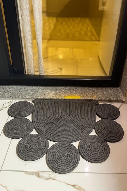 Jüt Aurora Natural Four Seasons Door Mat Wicker Compatible with Both Indoor and Outdoor Welcome Mat