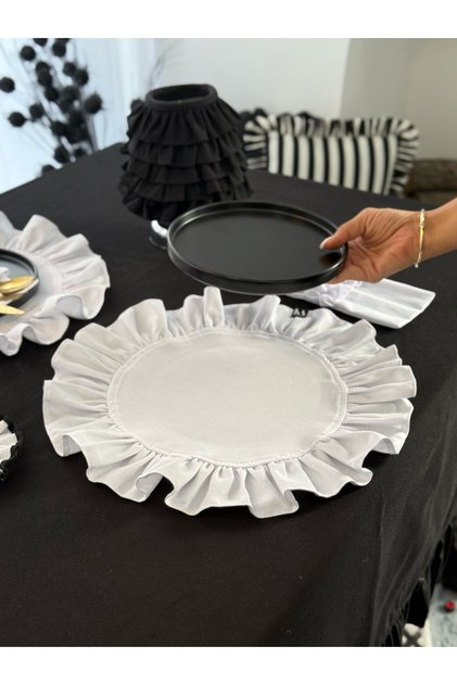 4-Piece Ivory Linen Round Ruffled White American Dinner Set / Serving Set