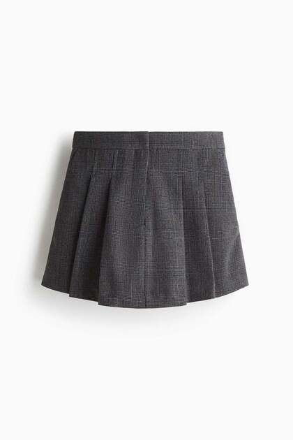 Pleated skort