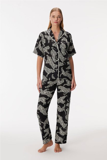 Zebra Women's Short Sleeve Front Button Shirt Pajamas Suit
