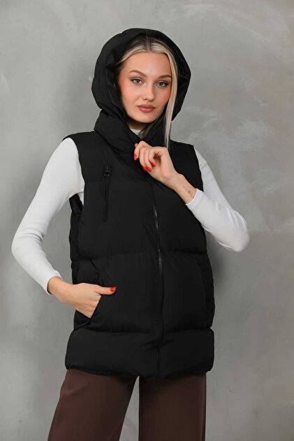 Vestă de damă cu puf cu glugă