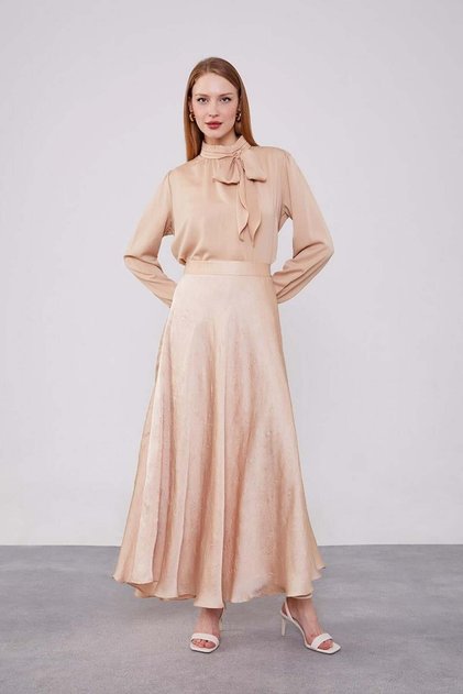 Beige Kraş Satin Skirt