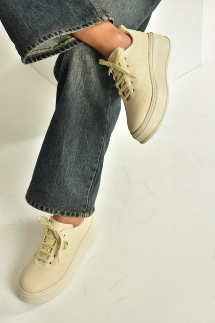 T274148309 Beige Thick Sole Lace-Up Sports Shoes Sneakers