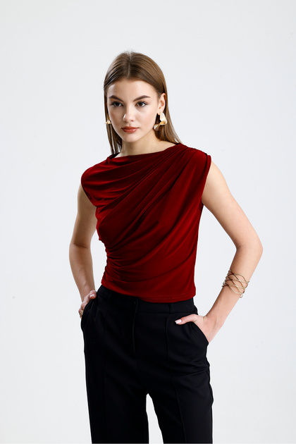 Sandy Fabric Sleeveless Blouse with Cross-Gathering Detail