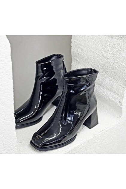 25K415-1 Women's Premium Patent Leather Heeled Boots
