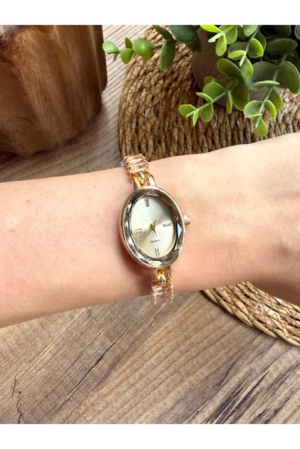 Rose Gold Women's Wristwatch with Crystal Cut Stone