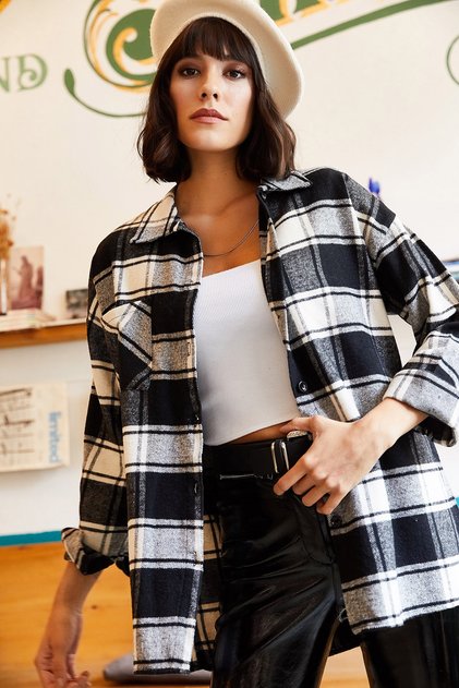 Women's Black and White Pocket Thick Plaid Lumberjack Shirt Gml-19001396
