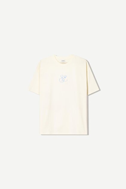 Bershka Kısa kollu ve Sabrina Carpenter baskılı t-shirt - Fiyatı
